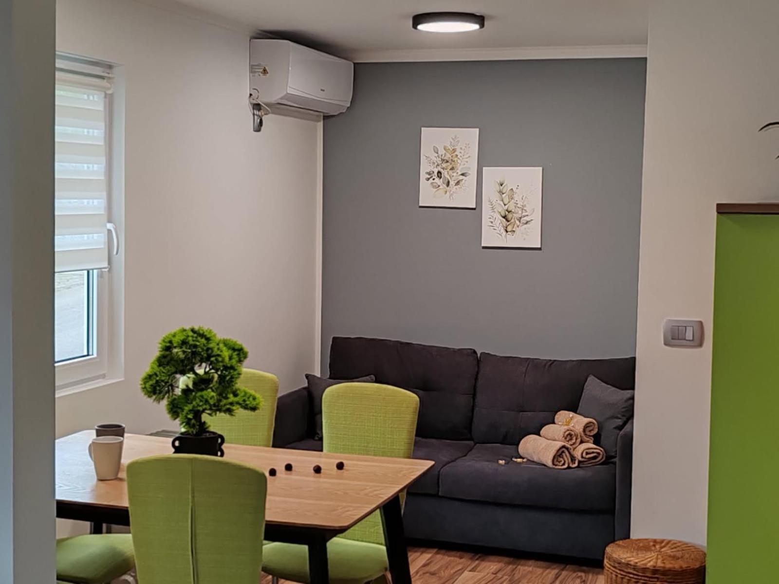 Cozy Family In Terme Catez - Free Tickets And Thoughtful Touches